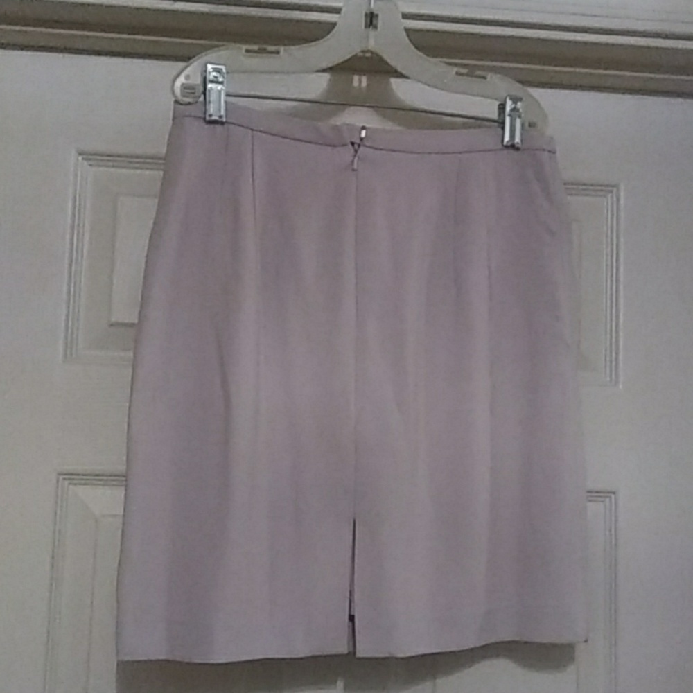 Suit - Picture 6 of 8